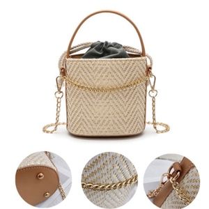 Rattan handmade bucket